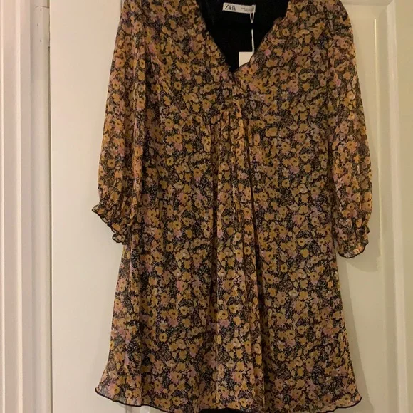 Zara dress. Three quarter sleeve - Picture 1 of 5